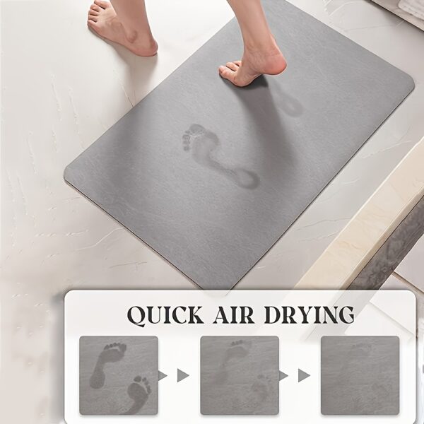 Quick-Dry Diatomite Bath Mat with Clover Design 50x80cm