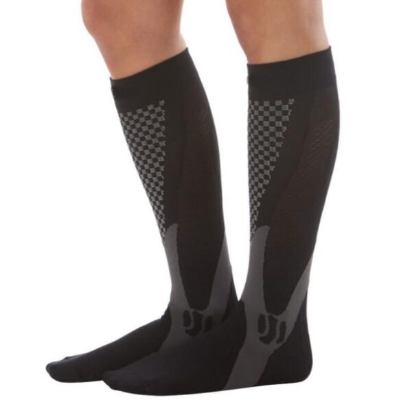 Graduated Compression Socks – Boost Circulation & Recovery for Running, Travel & Sports