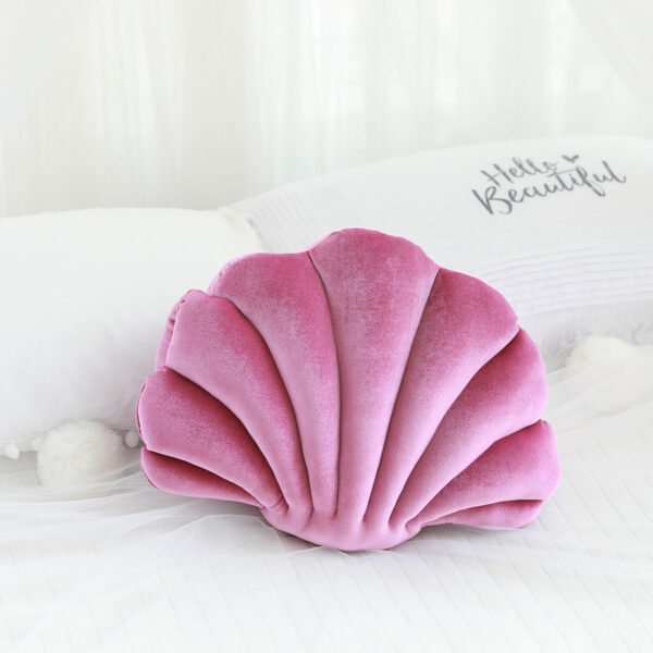 Shell-Shaped Pillow Cushion – Soft Plush Nap Pillow & Decorative Doll